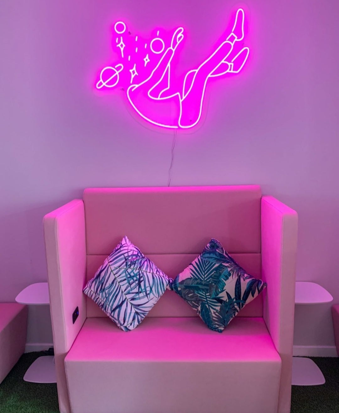 LED neon ženklas "PANIRIMAS"