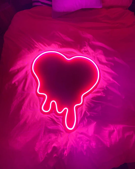 Neon LED ženklas "Širdis"