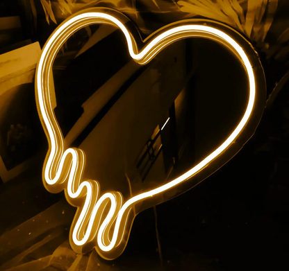 Neon LED ženklas " Veidrodinė širdis"